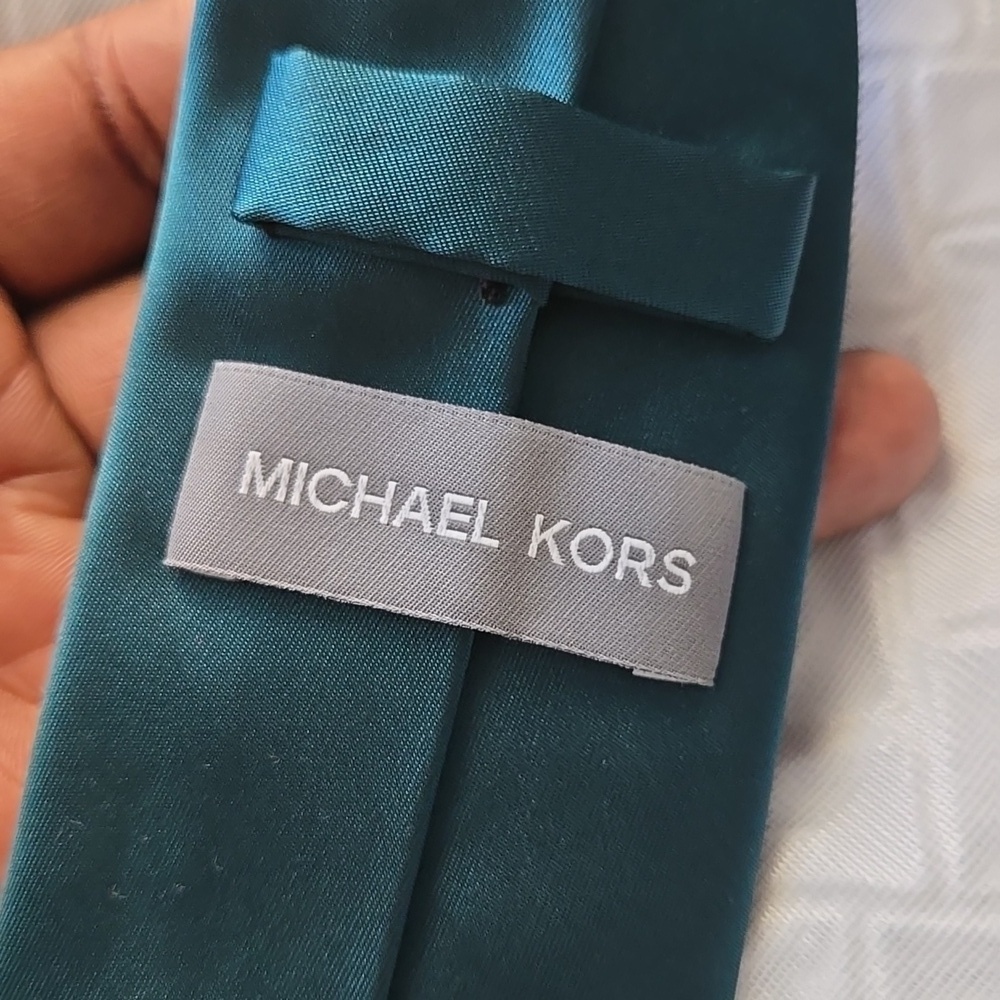 Michael Kors Tie - Picture 4 of 5
